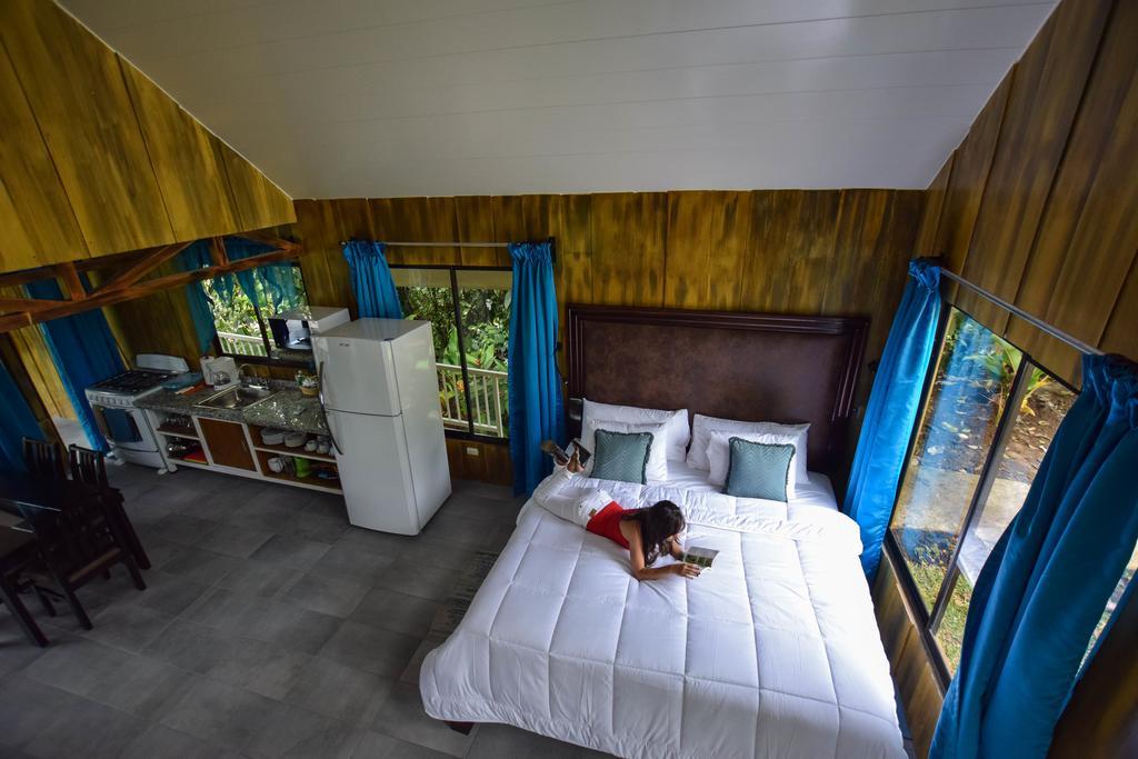 La Fortuna Arenal Waterfall Lodge Villas מראה חיצוני תמונה