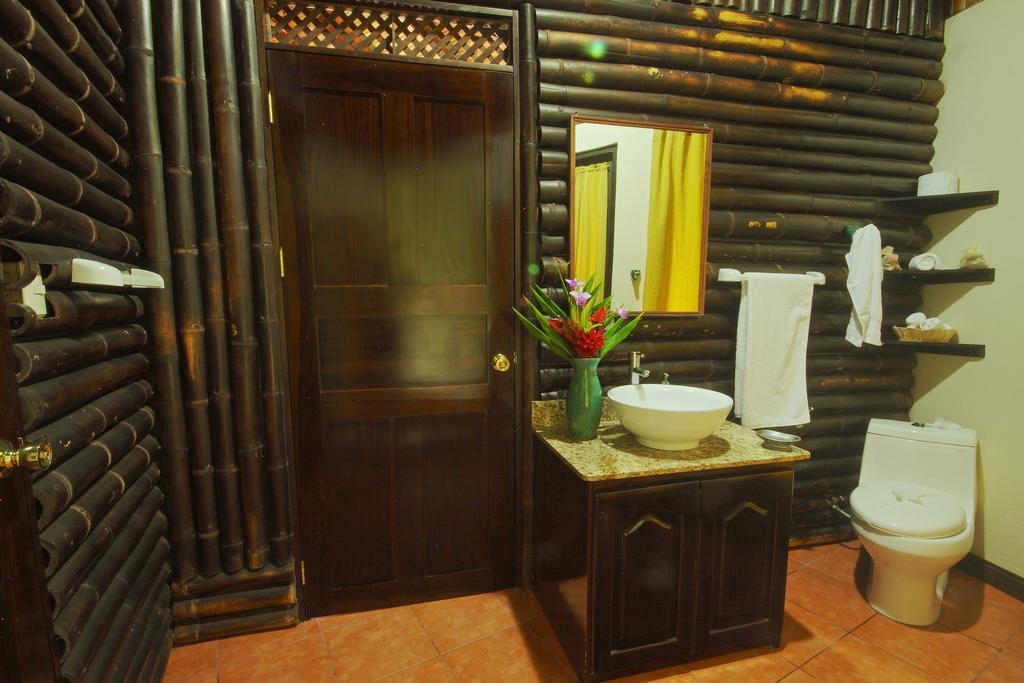 La Fortuna Arenal Waterfall Lodge Villas מראה חיצוני תמונה